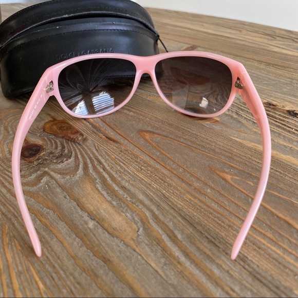 Pink Dolce & Gabbana sunglasses and case - Picture 3 of 8